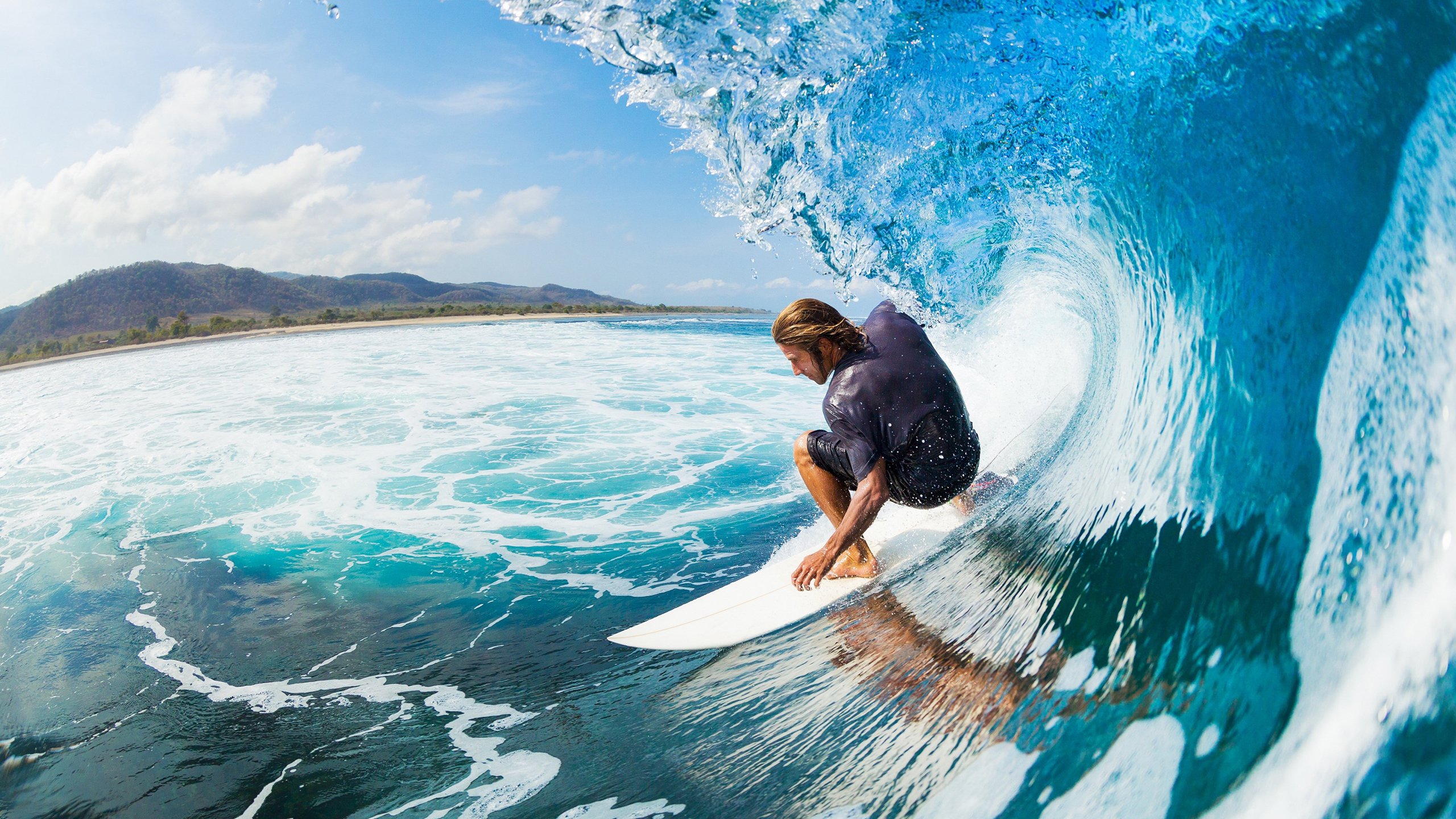 法比尼奥中场统治力爆发，利物浦3-1完胜AC米兰锁定出线权